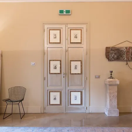 Palazzo Torralta Guest house *