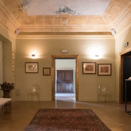 Palazzo Torralta Guest house *