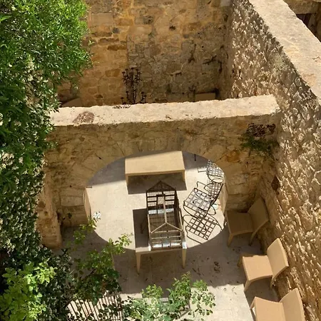 Palazzo Torralta Πανσιόν *